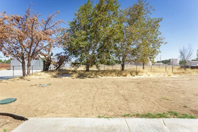 2017 W Avenue O4, Palmdale, CA 93551