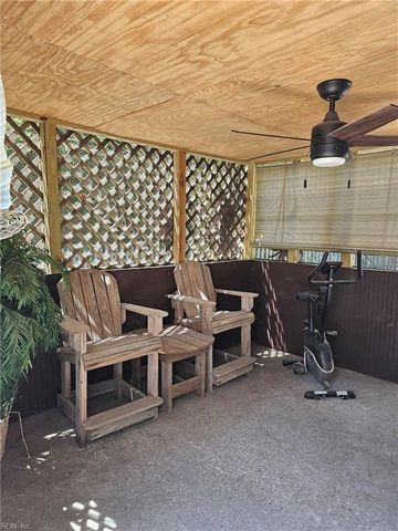 533 Hornell LN, Virginia Beach, VA 23452