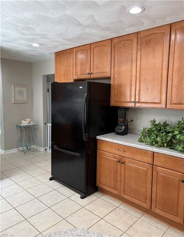 533 Hornell LN, Virginia Beach, VA 23452