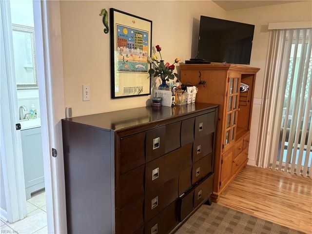 533 Hornell LN, Virginia Beach, VA 23452