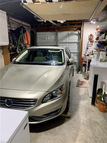 533 Hornell LN, Virginia Beach, VA 23452