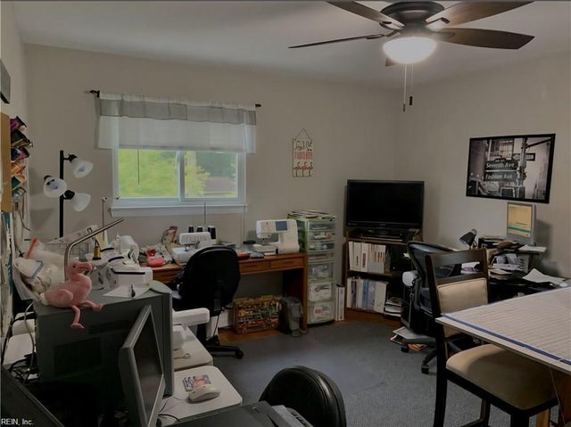 533 Hornell LN, Virginia Beach, VA 23452