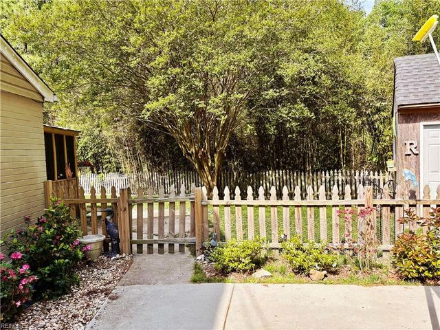 533 Hornell LN, Virginia Beach, VA 23452