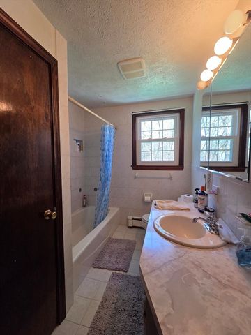 18 Lintric Dr, Weymouth, MA 02190