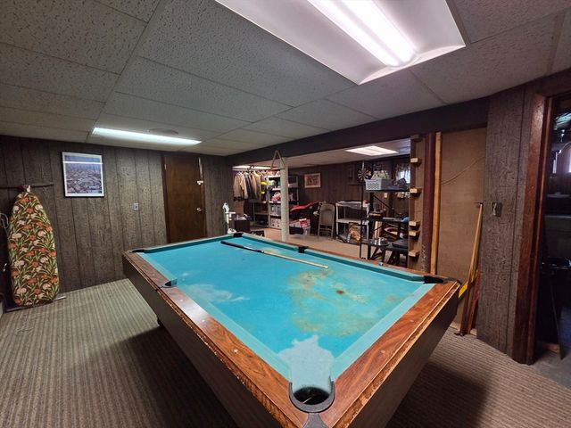 18 Lintric Dr, Weymouth, MA 02190