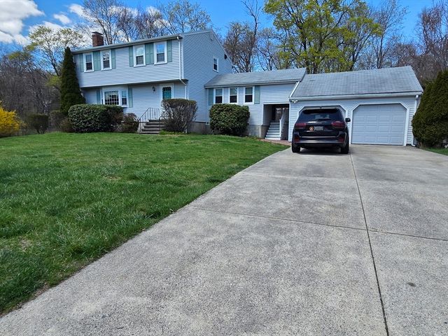 18 Lintric Dr, Weymouth, MA 02190