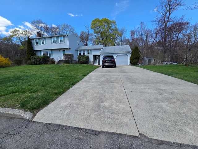 18 Lintric Dr, Weymouth, MA 02190