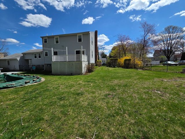 18 Lintric Dr, Weymouth, MA 02190