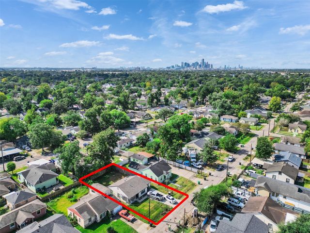 6802 Force Street, Houston, TX 77020