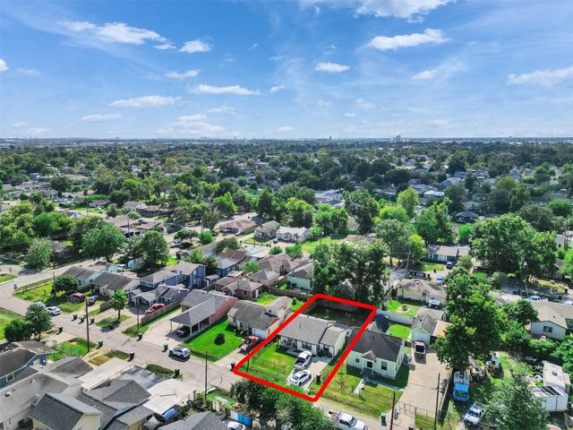 6802 Force Street, Houston, TX 77020