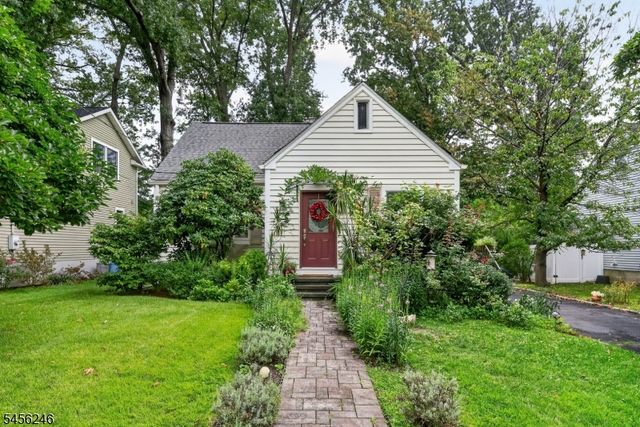 12 Omaha Dr, Cranford Twp., NJ 07016