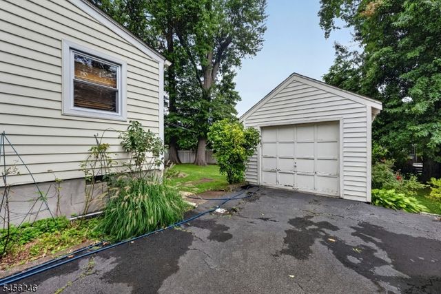 12 Omaha Dr, Cranford Twp., NJ 07016