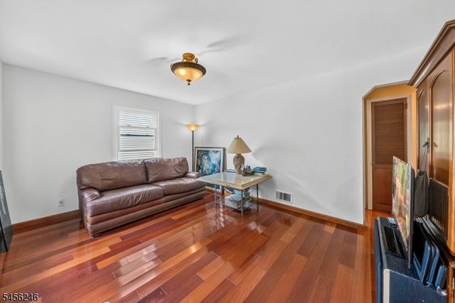 12 Omaha Dr, Cranford Twp., NJ 07016