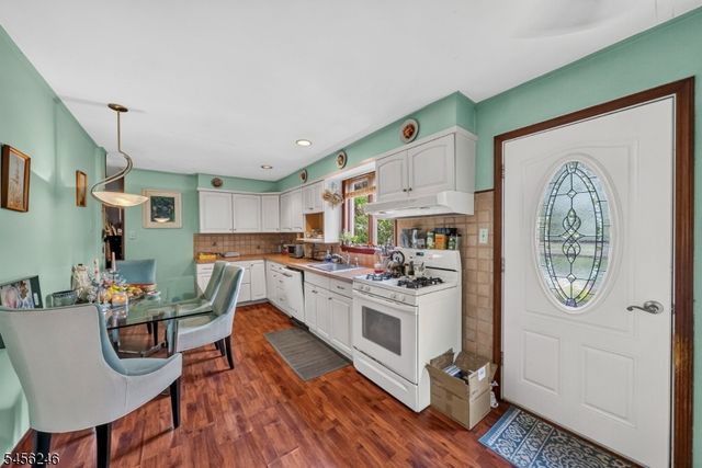 12 Omaha Dr, Cranford Twp., NJ 07016