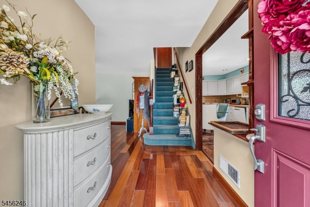 12 Omaha Dr, Cranford Twp., NJ 07016 — photo 4