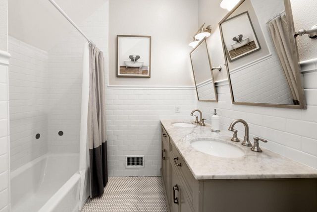 W290N4646 Cold Water CREEK, Hartland, WI 53029