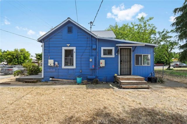 818 6th Avenue, Corning, CA 96021