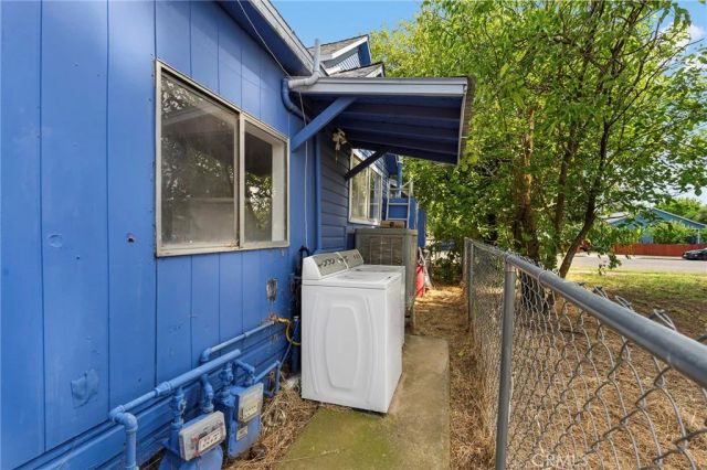 818 6th Avenue, Corning, CA 96021