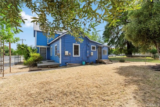 818 6th Avenue, Corning, CA 96021