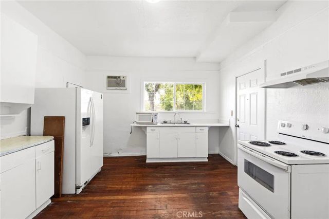818 6th Avenue, Corning, CA 96021