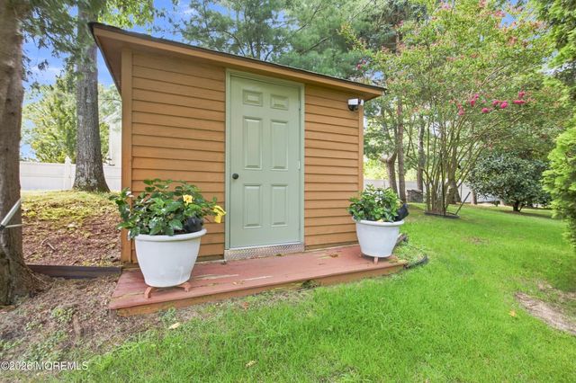 140 N New Prospect Road, Jackson, NJ 08527