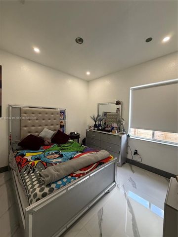 1860 SE 18th Ter, Homestead, FL 33035