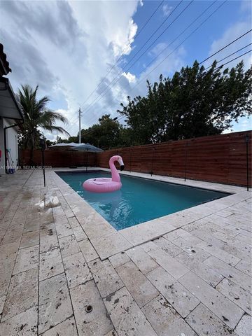 1860 SE 18th Ter, Homestead, FL 33035