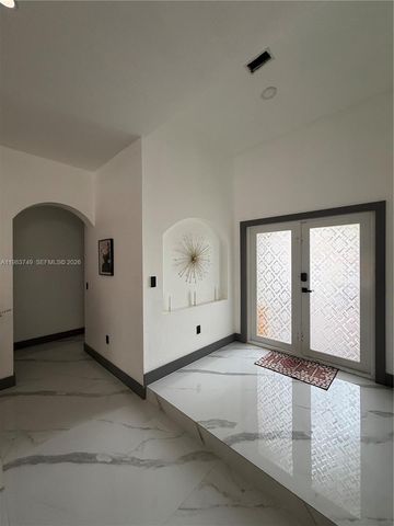 1860 SE 18th Ter, Homestead, FL 33035