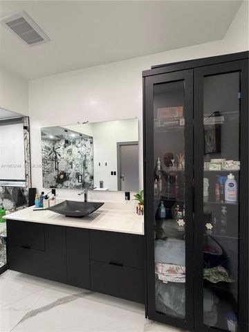 1860 SE 18th Ter, Homestead, FL 33035