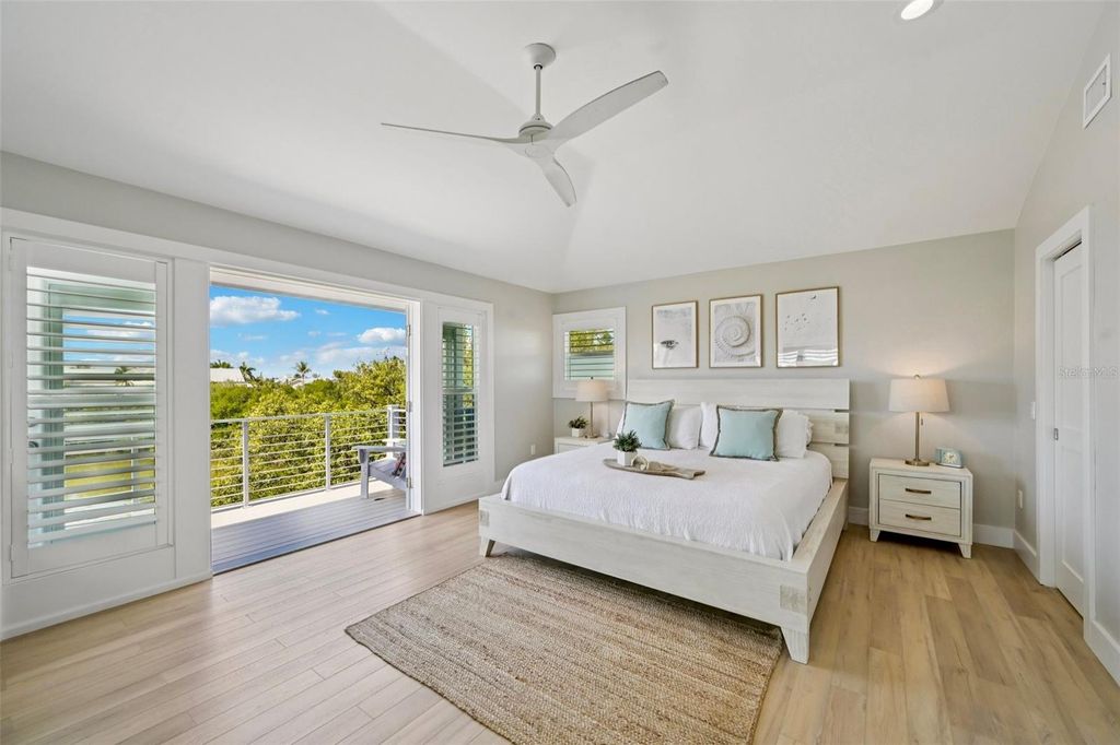 Image 18 of property listing at 316 HAMMOCK CIRCLE, Anna Maria, FL 34216