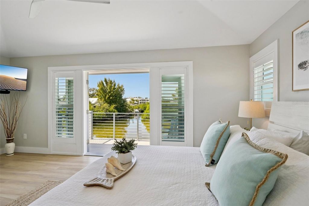 Image 19 of property listing at 316 HAMMOCK CIRCLE, Anna Maria, FL 34216