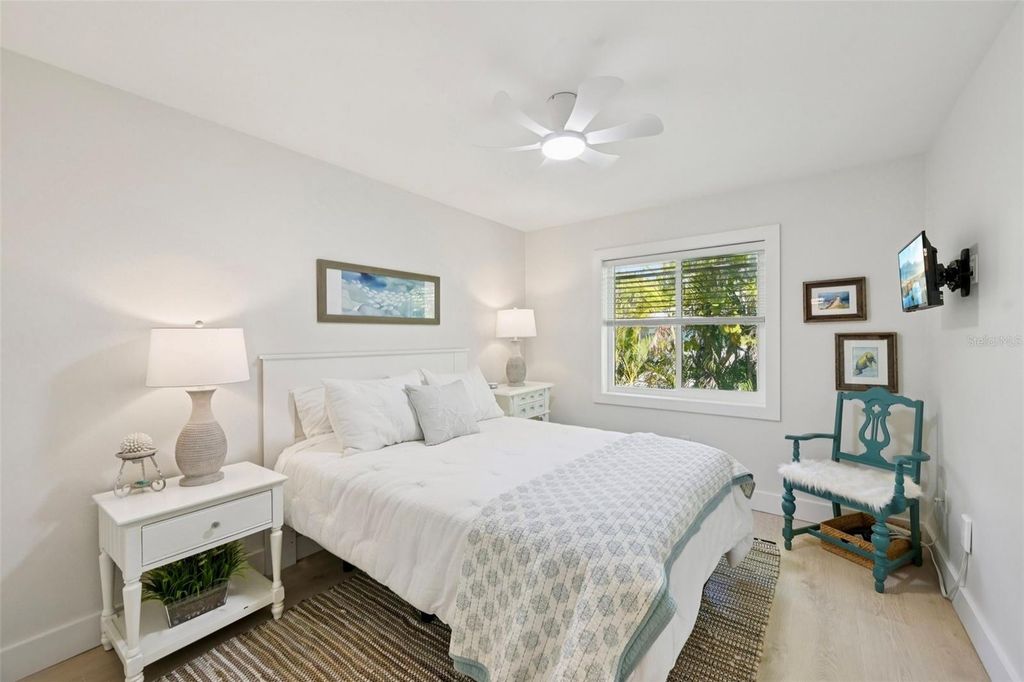 Image 26 of property listing at 316 HAMMOCK CIRCLE, Anna Maria, FL 34216