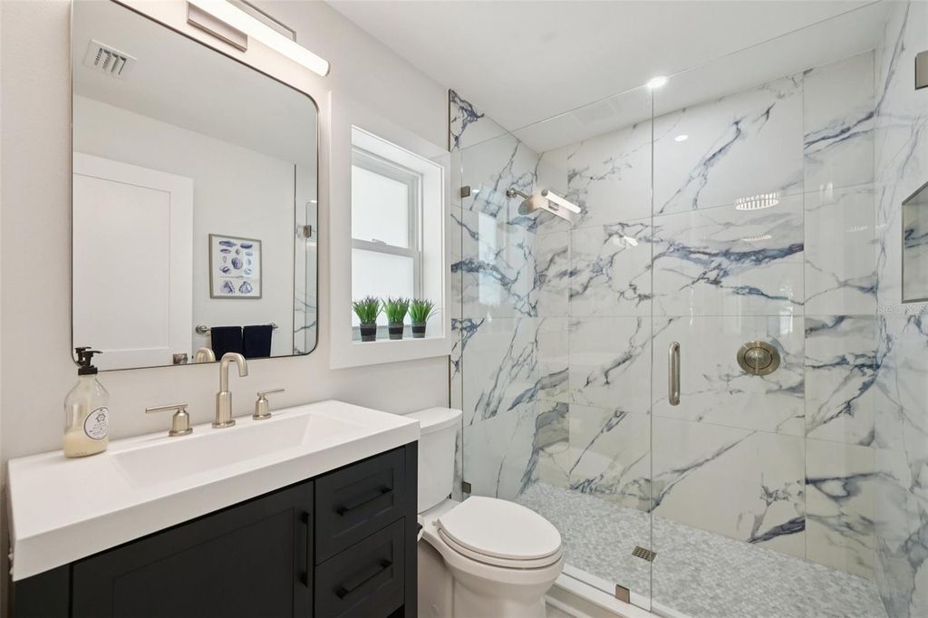 Image 27 of property listing at 316 HAMMOCK CIRCLE, Anna Maria, FL 34216