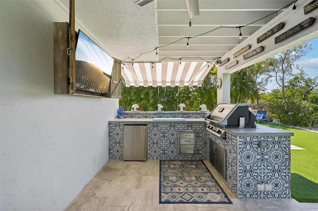 Image 31 of property listing at 316 HAMMOCK CIRCLE, Anna Maria, FL 34216