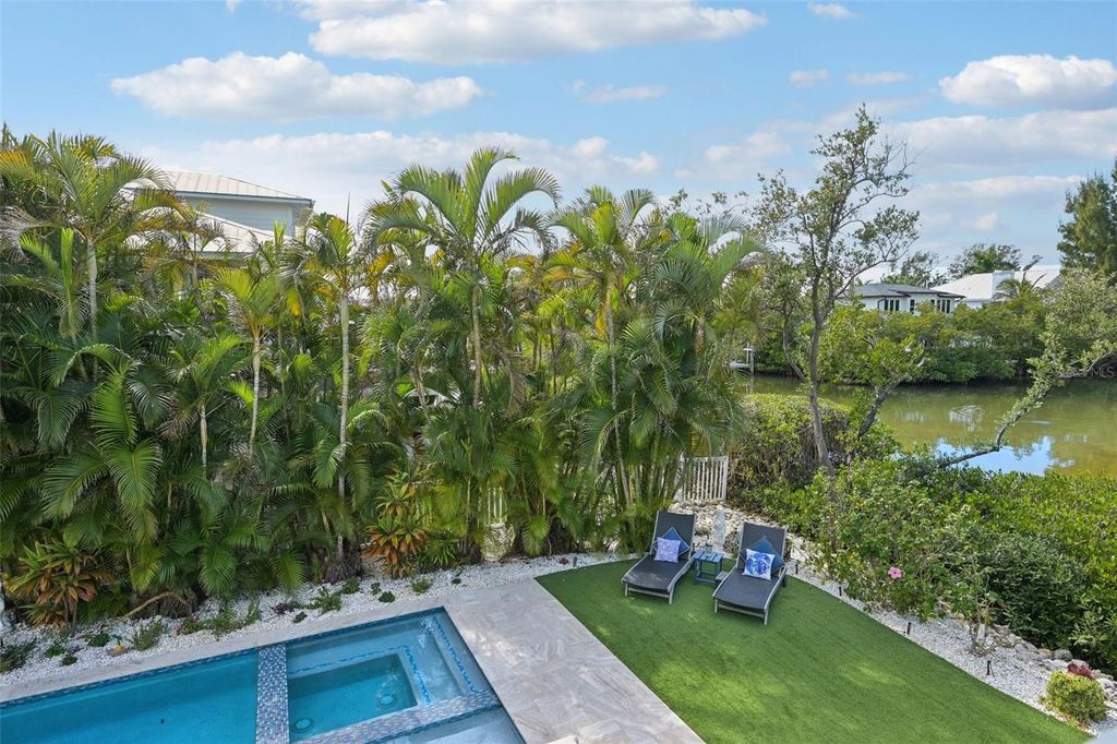 Image 35 of property listing at 316 HAMMOCK CIRCLE, Anna Maria, FL 34216