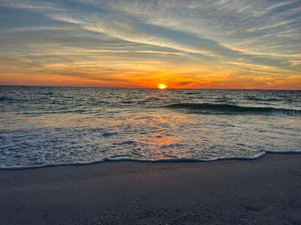 Image 49 of property listing at 316 HAMMOCK CIRCLE, Anna Maria, FL 34216