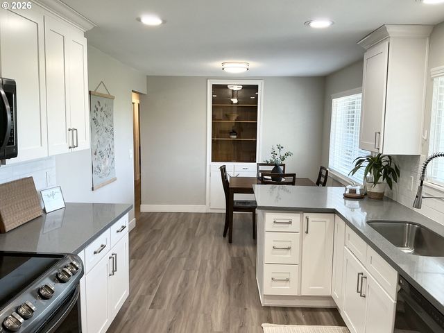 3920 Ne PACIFIC Way, Vancouver, WA 98662