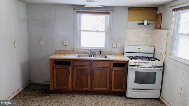 15302 SPOTSWOOD FURNACE RD, Fredericksburg, VA 22407