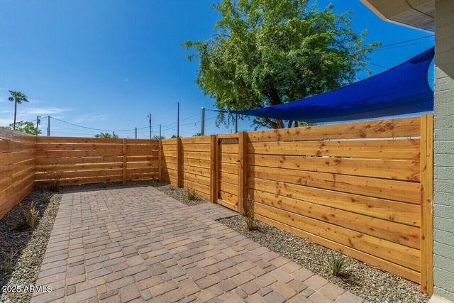 1322 W NORTH Lane, Phoenix, AZ 85021