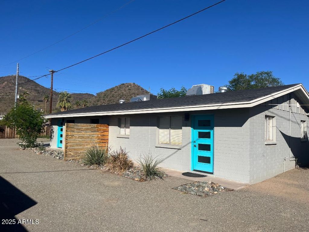 1322 W NORTH Lane, Phoenix, AZ 85021