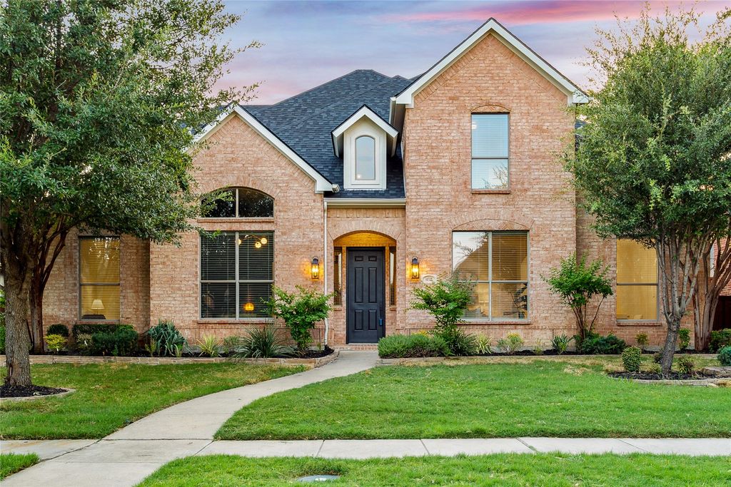 11725 Avondale Drive, Frisco, TX 75033