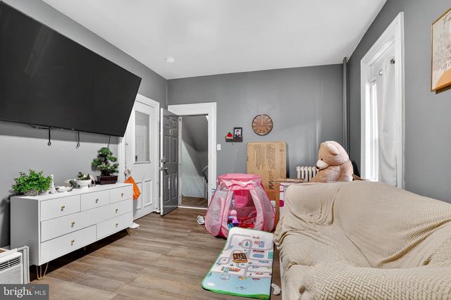 17-19 S 3RD ST, Reading, PA 19602