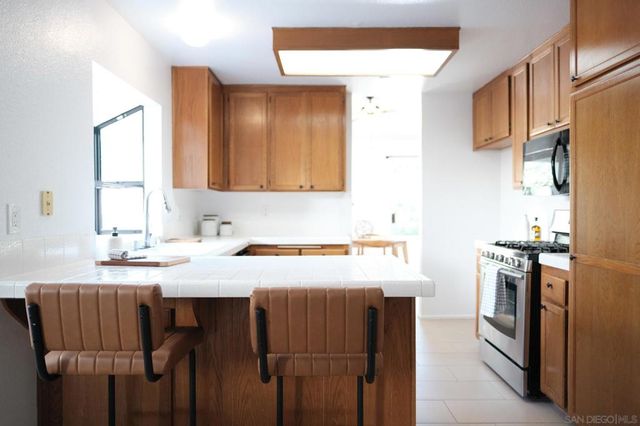 4835 Glenhaven Dr, Oceanside, CA 92056