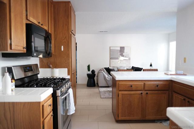 4835 Glenhaven Dr, Oceanside, CA 92056