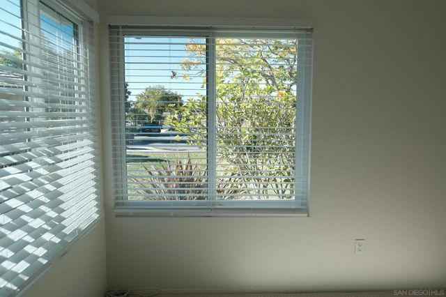 4835 Glenhaven Dr, Oceanside, CA 92056