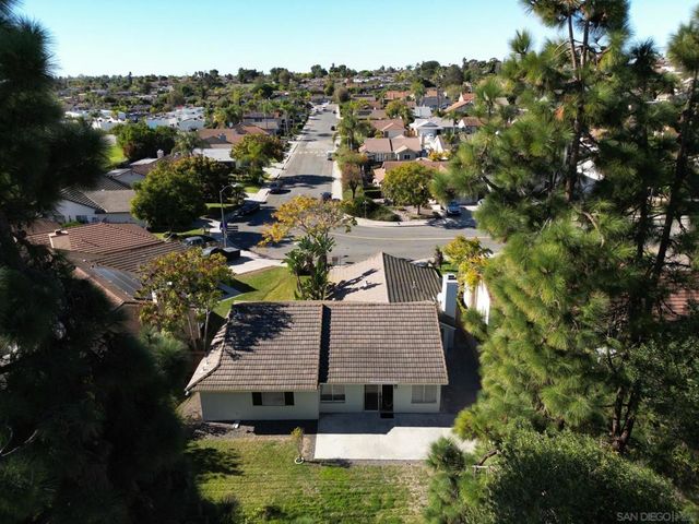 4835 Glenhaven Dr, Oceanside, CA 92056