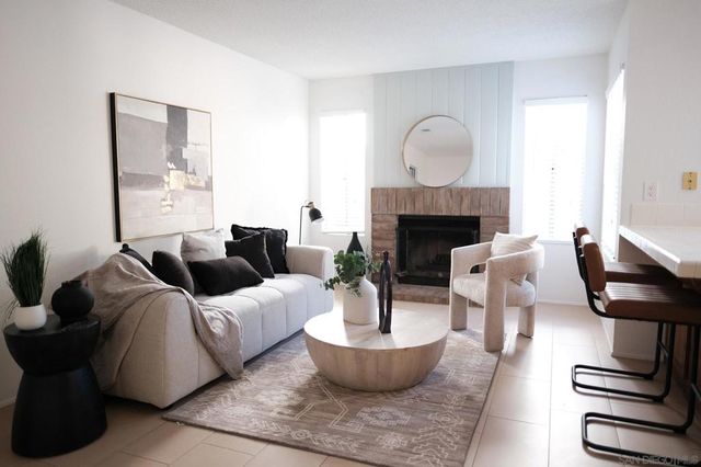 4835 Glenhaven Dr, Oceanside, CA 92056