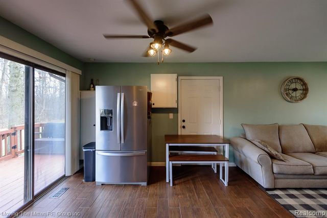 21775 Clemmons Court, Belleville, MI 48111