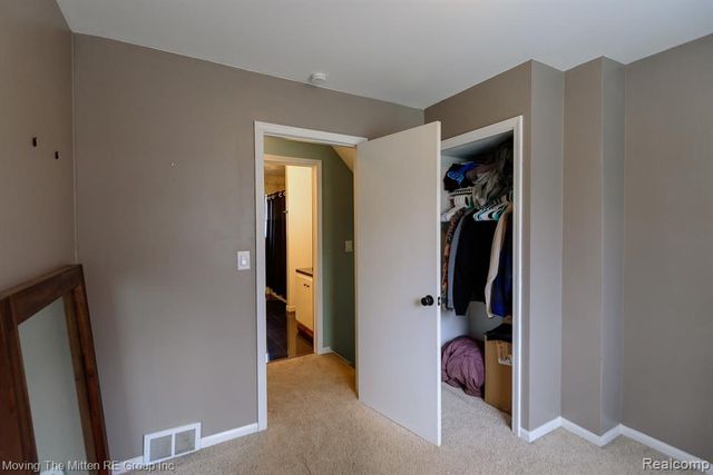 21775 Clemmons Court, Belleville, MI 48111