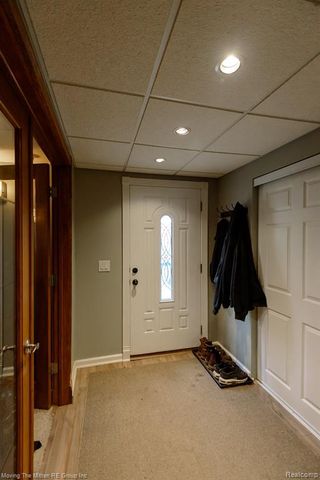 21775 Clemmons Court, Belleville, MI 48111